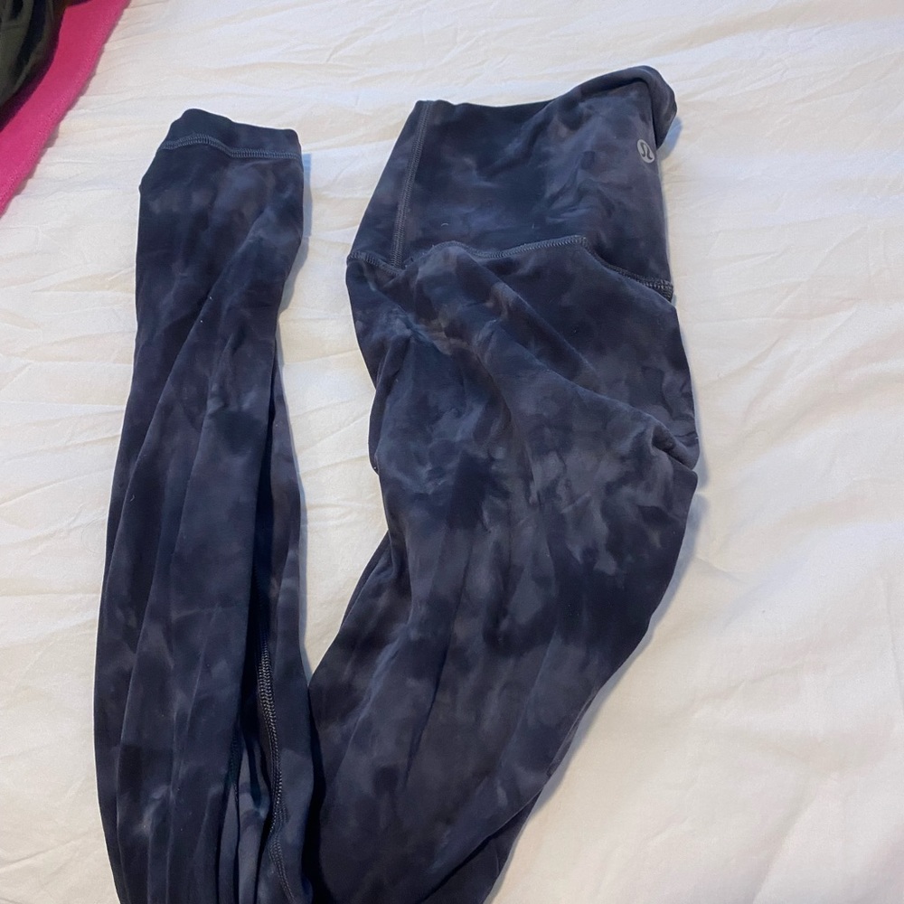 Lululemon diamond dye grey size 2 28” align legging